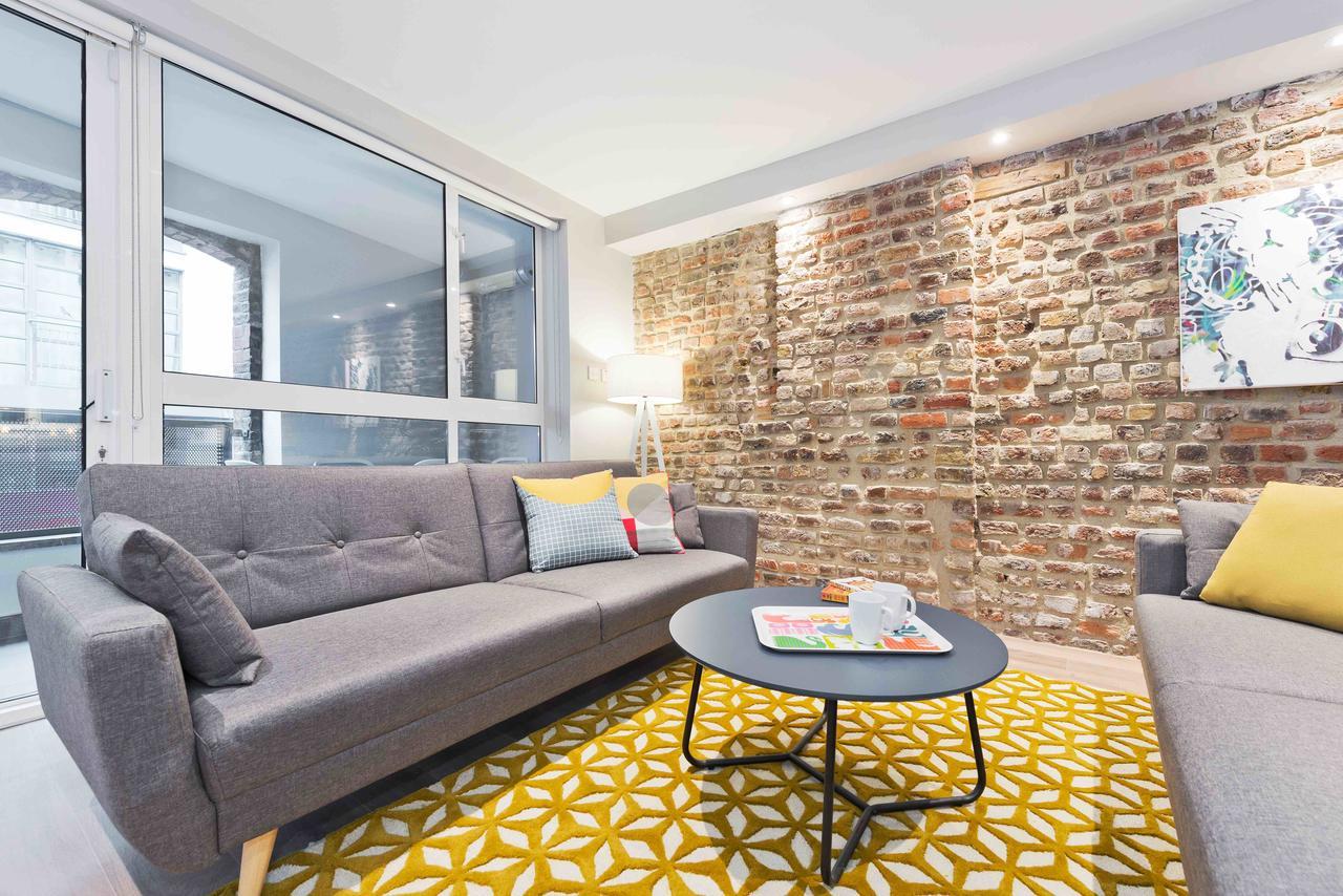 Temple Bar Crown Square Apartments 더블린 외부 사진